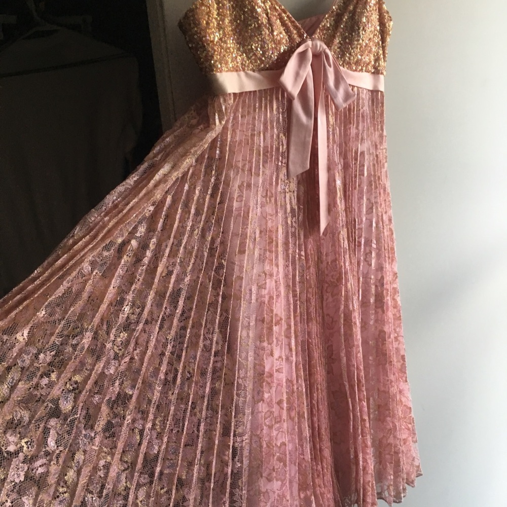 Evening dress- Femininity and glamour